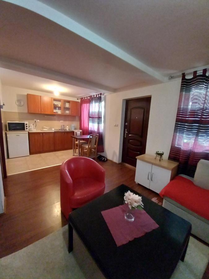 Dina Apartment *